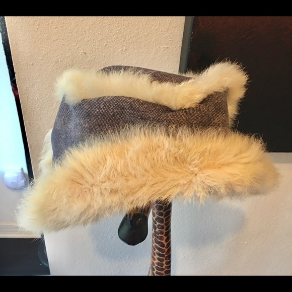 Lord & Taylor denim real fur hat. N mint condition main image 8